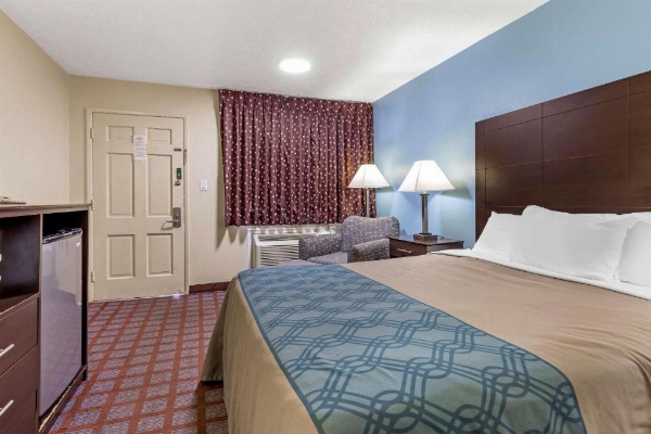 Econo Lodge Woodstock  Shenandoah Valley I 81 image 18
