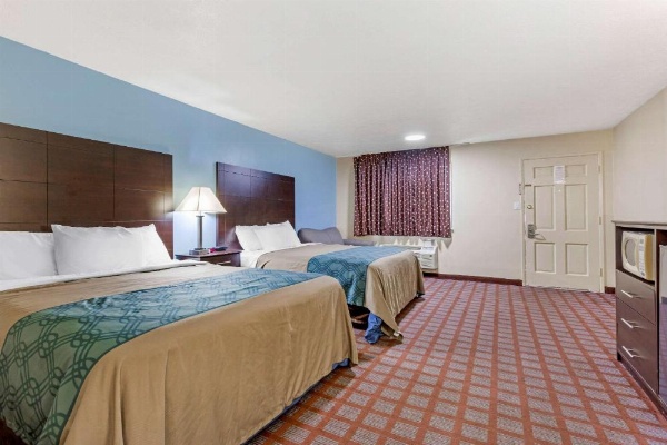 Econo Lodge Woodstock  Shenandoah Valley I 81 image 23